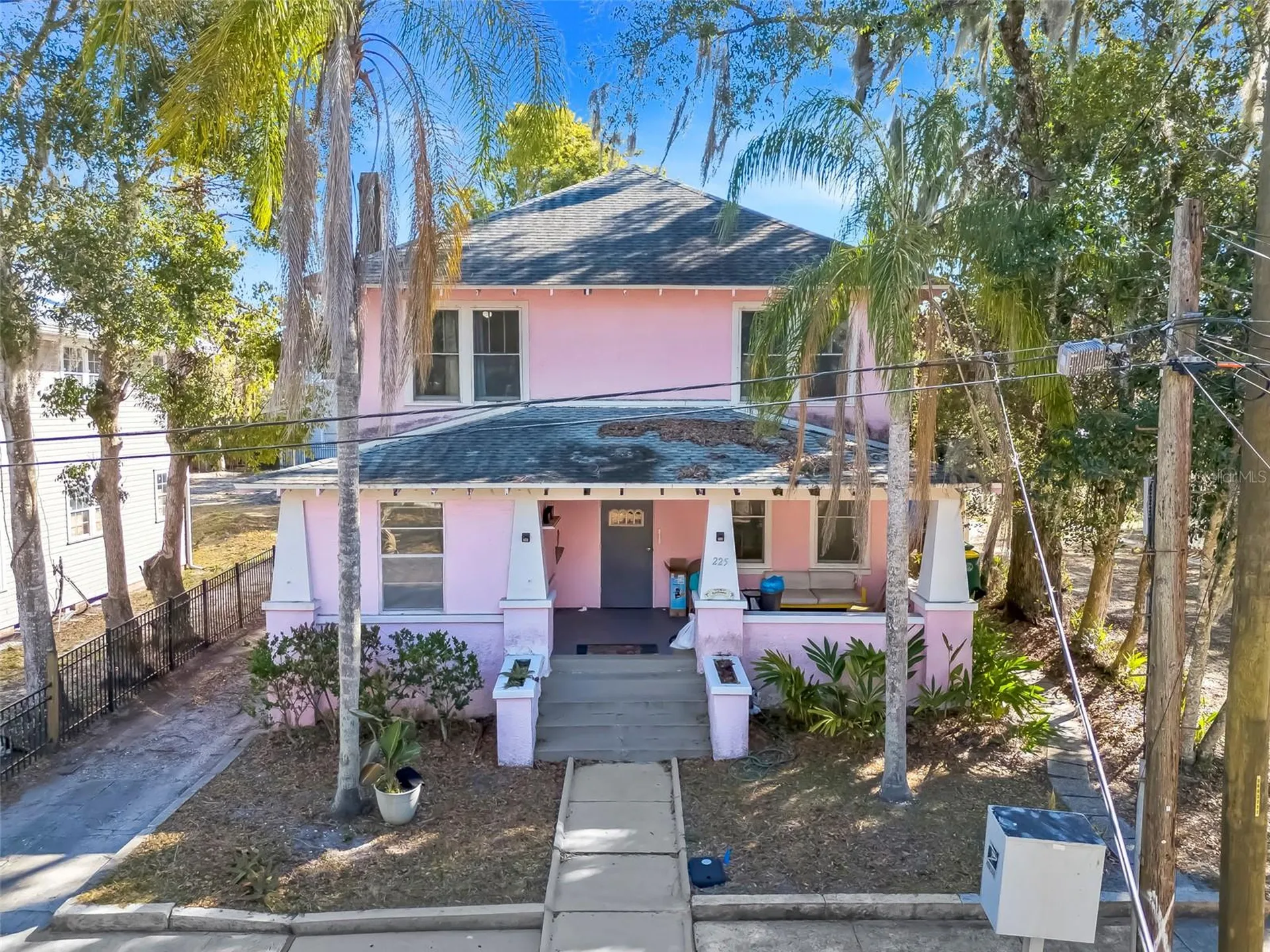 225 N Sans Souci Avenue Deland FL 32720