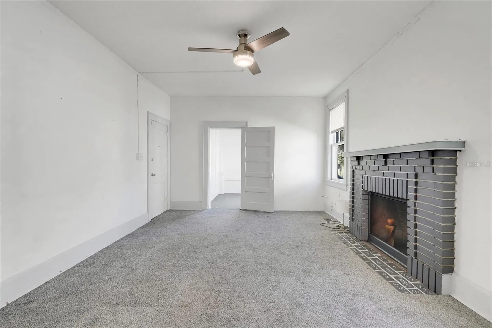 225 N Sans Souci Avenue Deland FL 32720