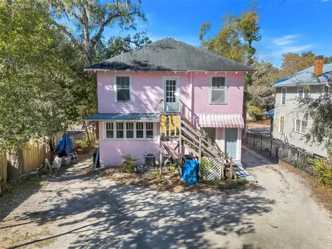 225 N Sans Souci Avenue Deland FL 32720