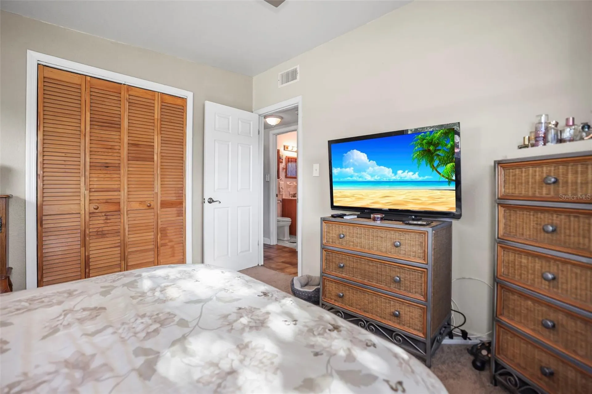401 Davison Avenue NE St Petersburg FL 33703