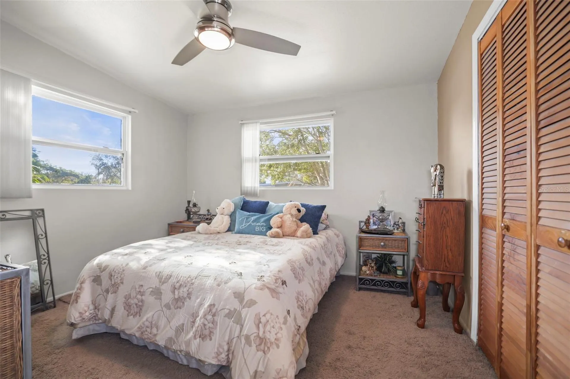 401 Davison Avenue NE St Petersburg FL 33703