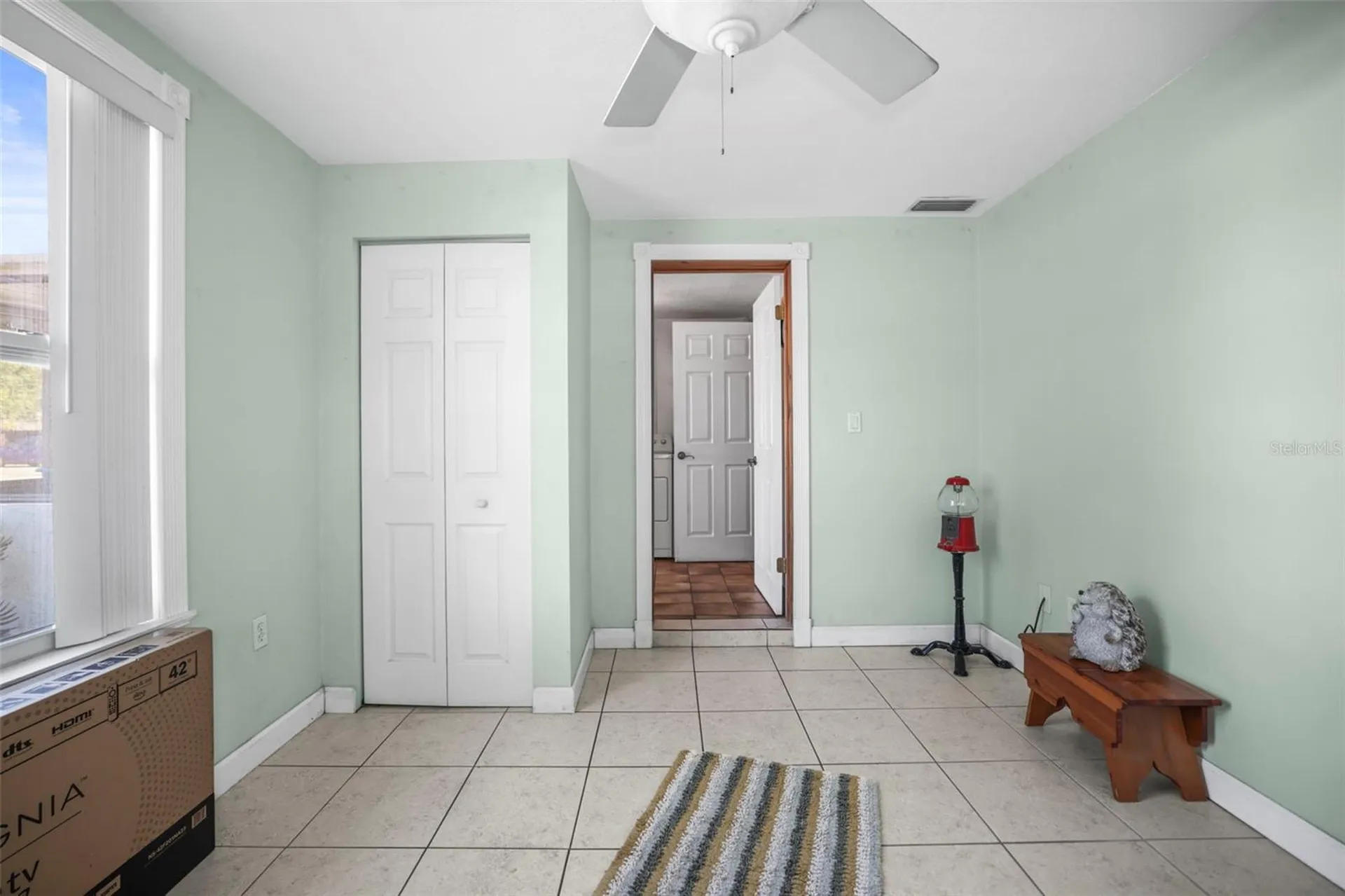 401 Davison Avenue NE St Petersburg FL 33703