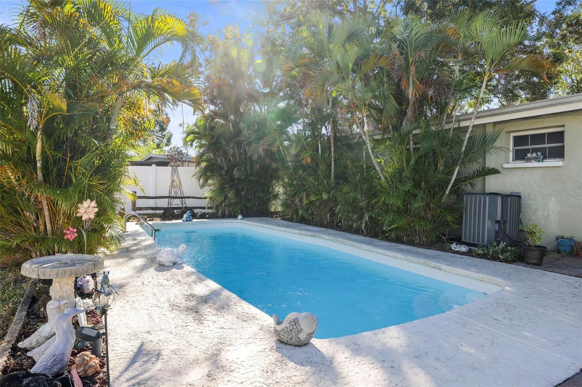 401 Davison Avenue NE St Petersburg FL 33703