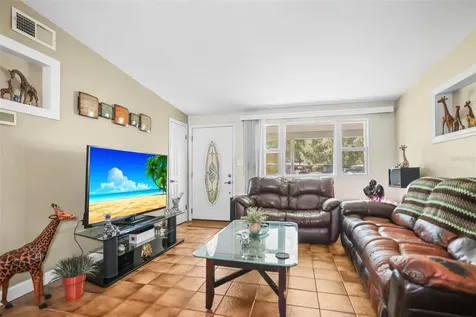 401 Davison Avenue NE St Petersburg FL 33703