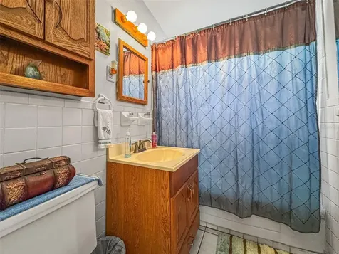 401 Davison Avenue NE St Petersburg FL 33703