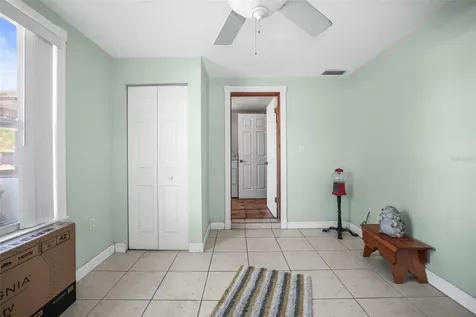401 Davison Avenue NE St Petersburg FL 33703