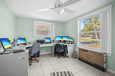 401 Davison Avenue NE St Petersburg FL 33703