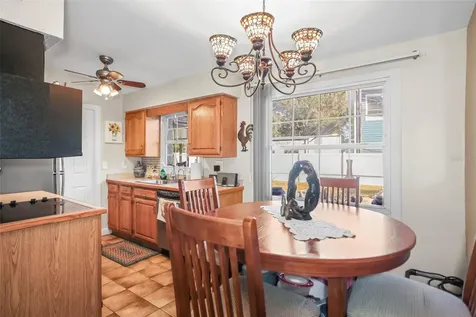 401 Davison Avenue NE St Petersburg FL 33703