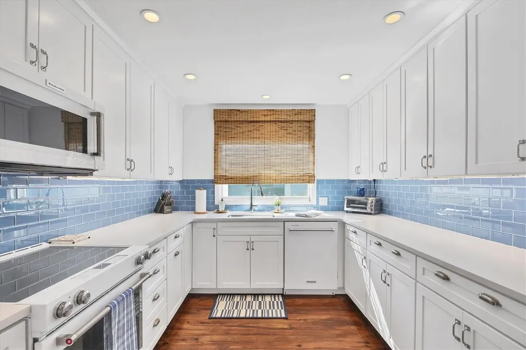 380 Tarpon Avenue Boca Grande FL 33921