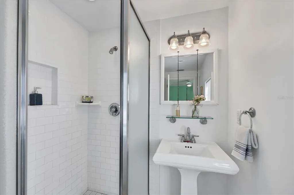 380 Tarpon Avenue Boca Grande FL 33921