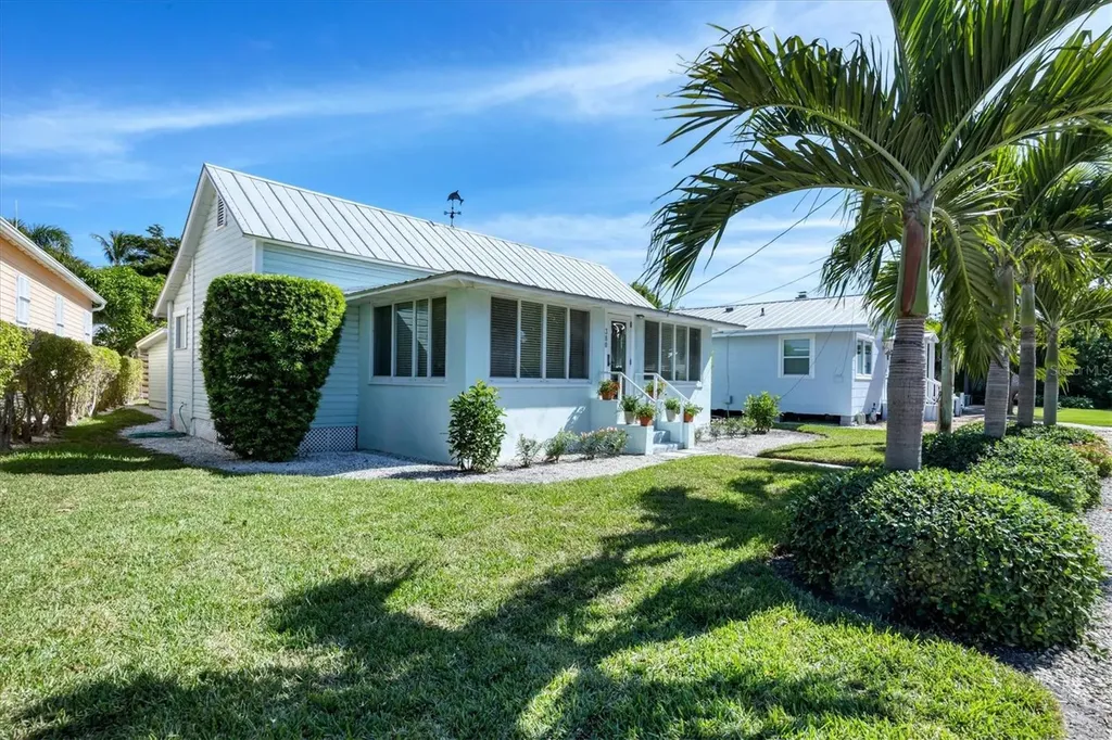 380 Tarpon Avenue Boca Grande FL 33921