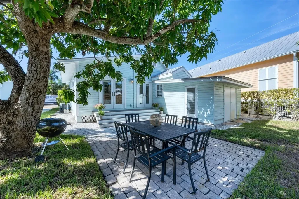 380 Tarpon Avenue Boca Grande FL 33921