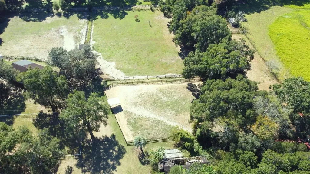 4540 W Highway 318 Citra FL 32113