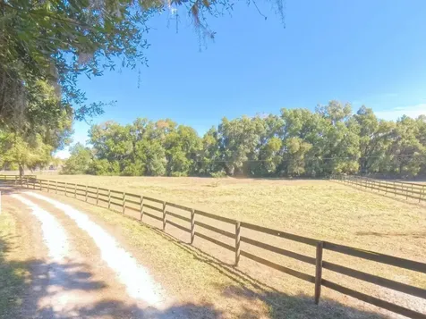 4540 W Highway 318 Citra FL 32113