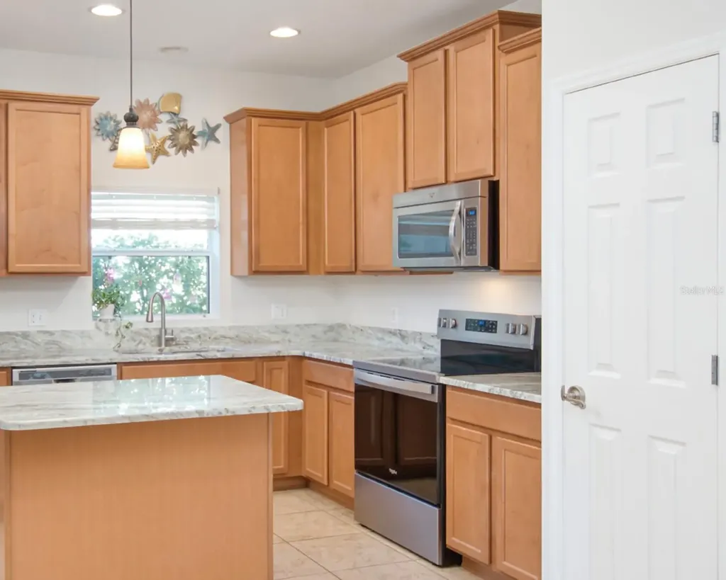 606 Lake Talquin Way Groveland FL 34736