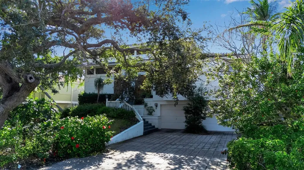 3361 Bayou Sound Longboat Key FL 34228