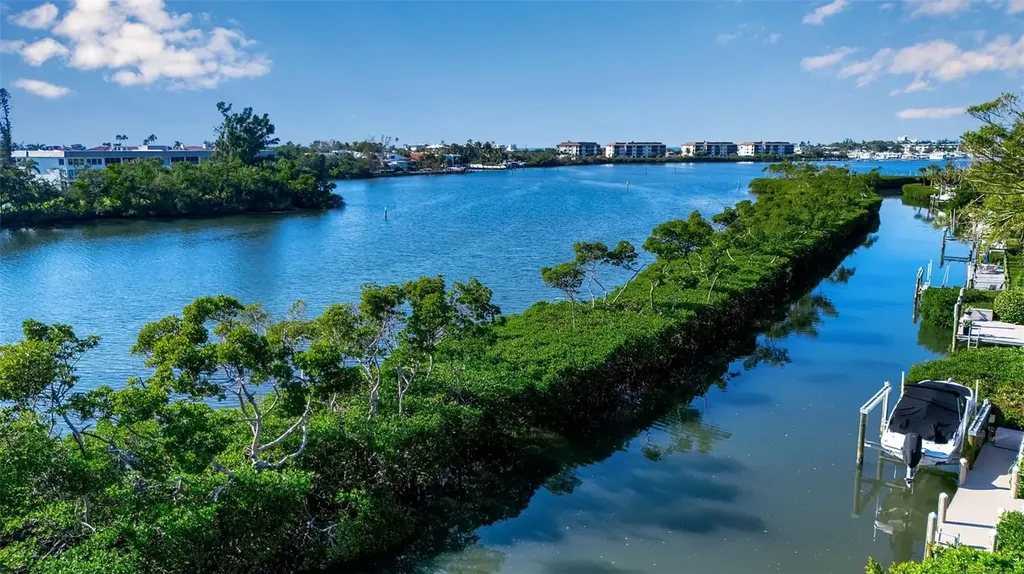 3361 Bayou Sound Longboat Key FL 34228