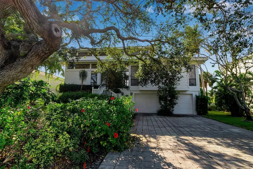 3361 Bayou Sound Longboat Key FL 34228