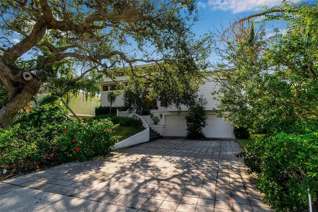 3361 Bayou Sound Longboat Key FL 34228