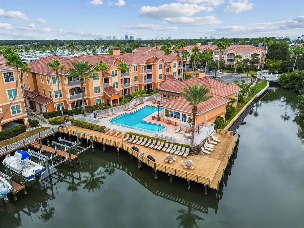 5000 Culbreath Key Way Tampa FL 33611