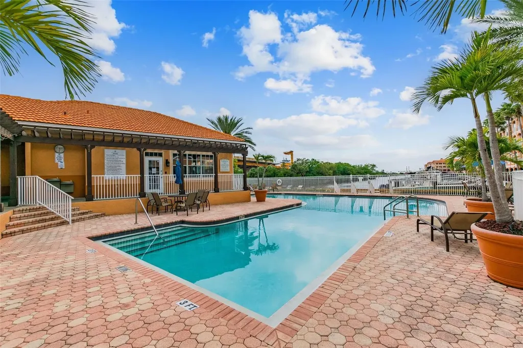 5000 Culbreath Key Way Tampa FL 33611
