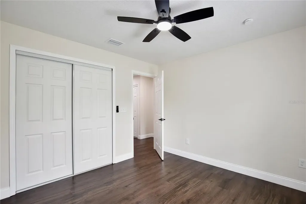 1255 Flint Trail Geneva FL 32732