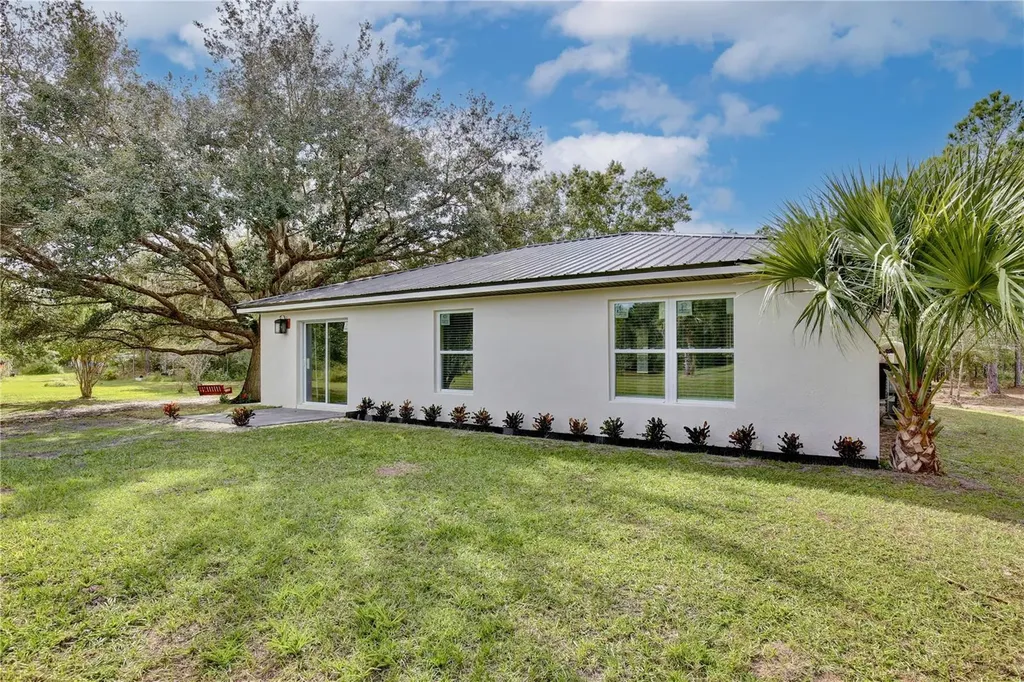 1255 Flint Trail Geneva FL 32732