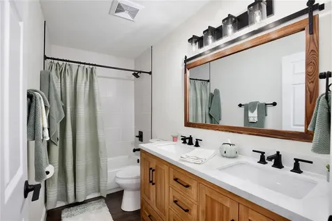 1255 Flint Trail Geneva FL 32732