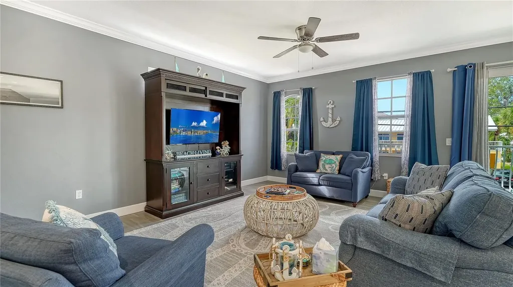 2317 Avenue C Bradenton Beach FL 34217