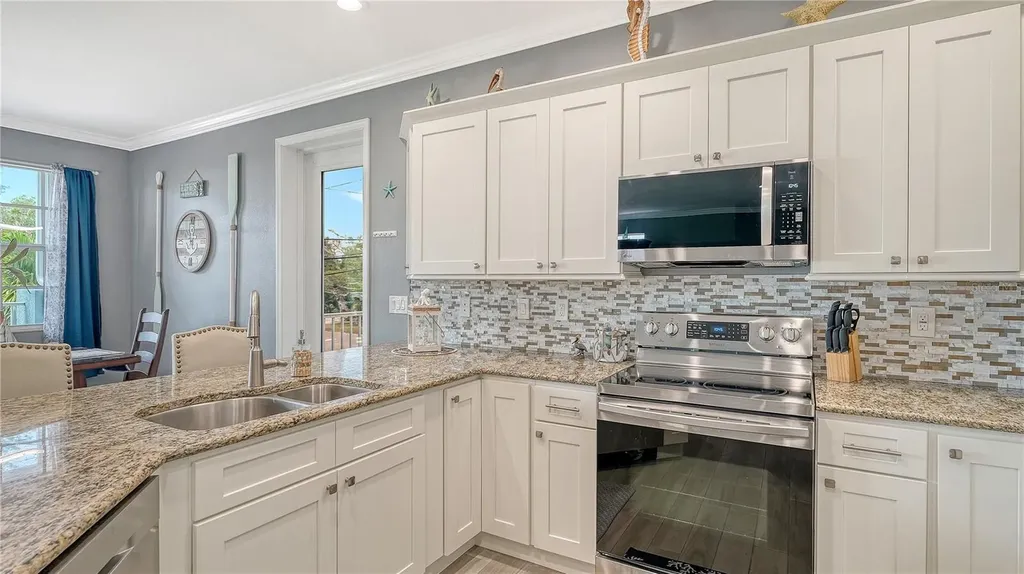 2317 Avenue C Bradenton Beach FL 34217