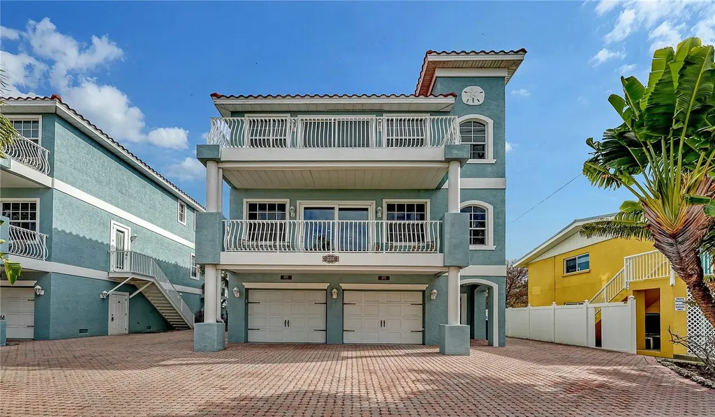 2317 Avenue C Bradenton Beach FL 34217