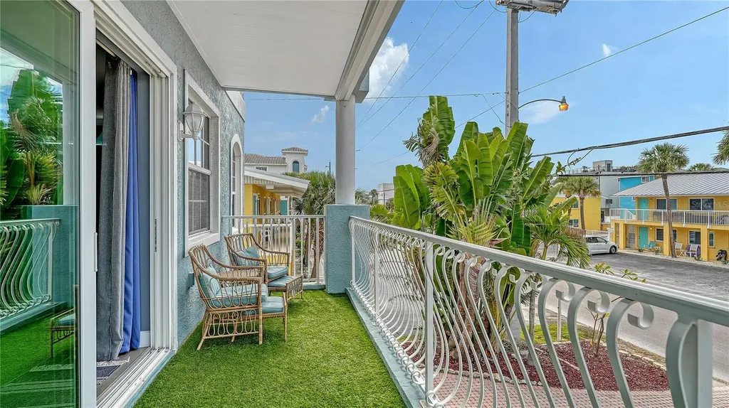 2317 Avenue C Bradenton Beach FL 34217