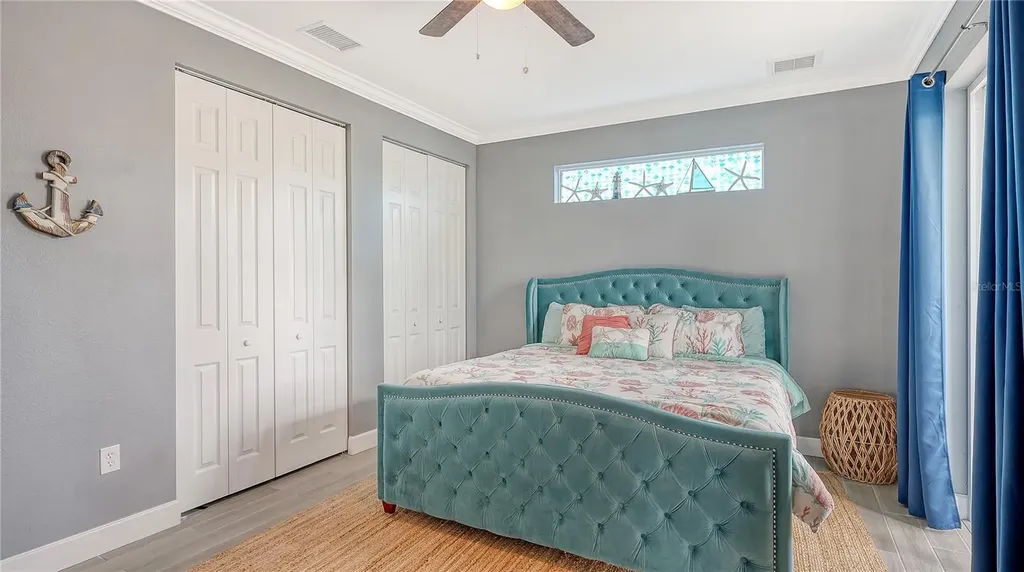 2317 Avenue C Bradenton Beach FL 34217