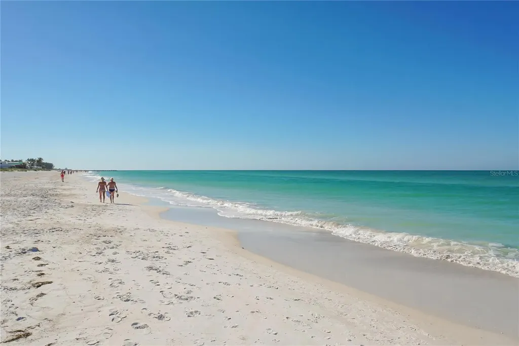 2317 Avenue C Bradenton Beach FL 34217