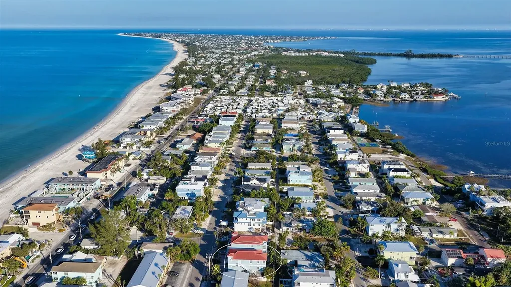 2317 Avenue C Bradenton Beach FL 34217