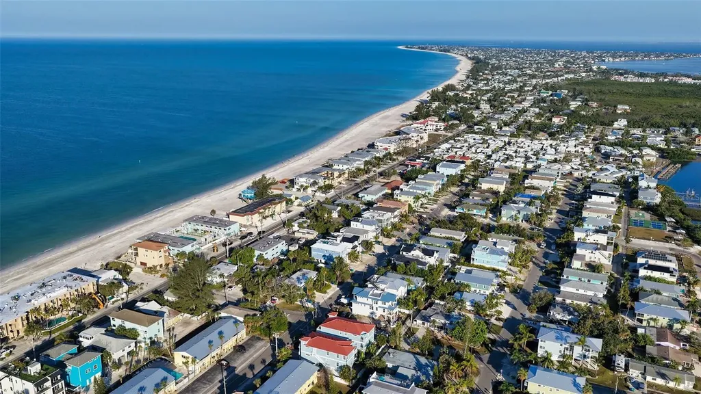 2317 Avenue C Bradenton Beach FL 34217