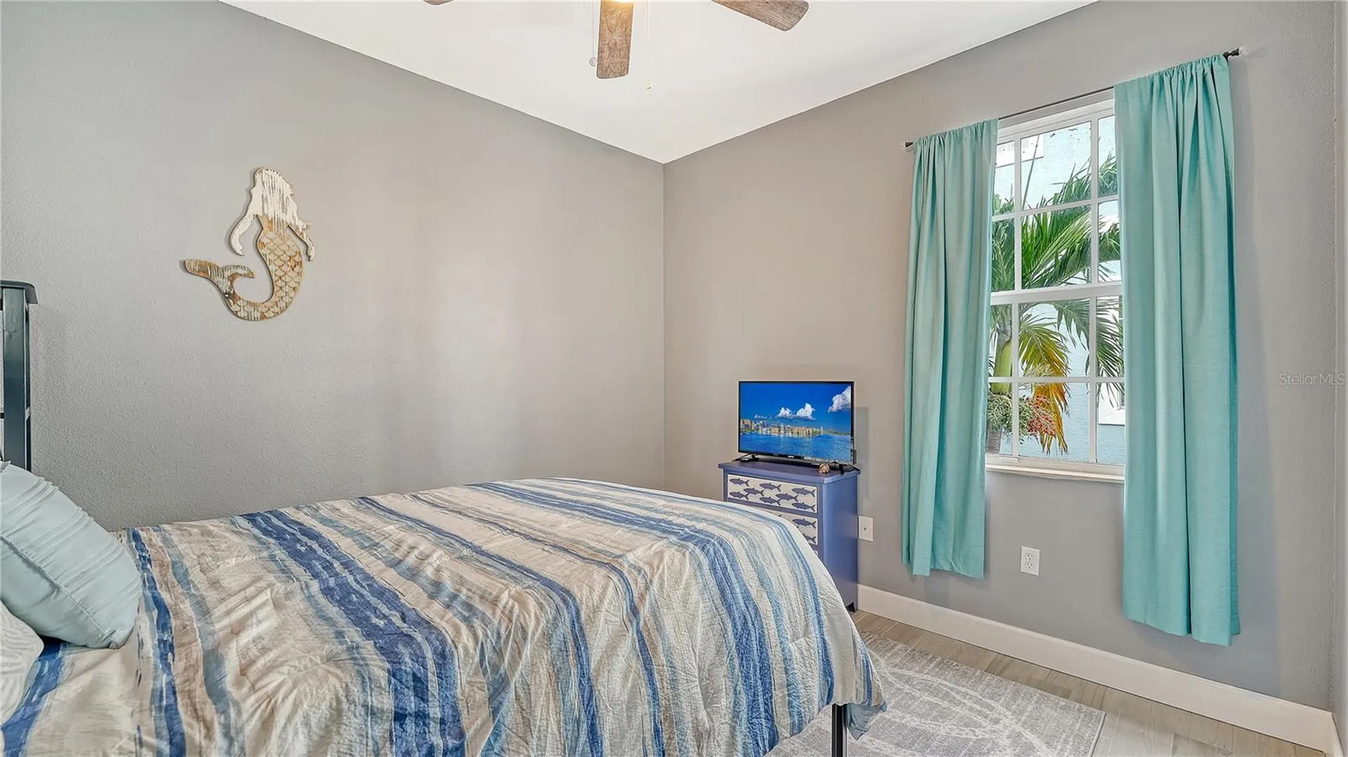 2317 Avenue C Bradenton Beach FL 34217
