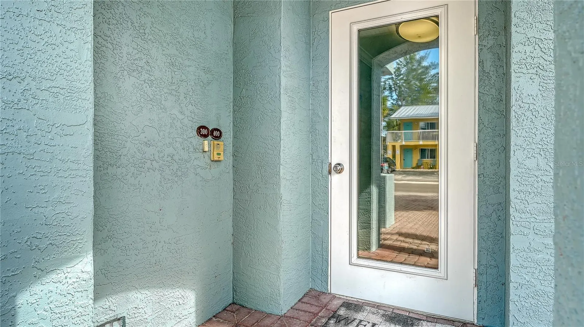 2317 Avenue C Bradenton Beach FL 34217