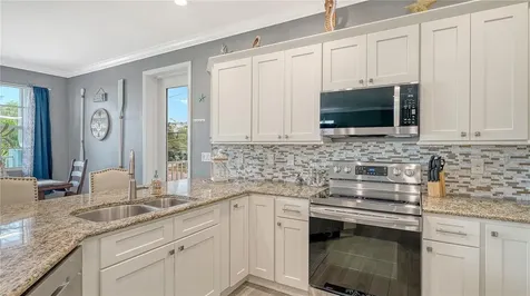 2317 Avenue C Bradenton Beach FL 34217