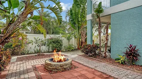 2317 Avenue C Bradenton Beach FL 34217