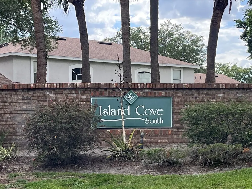 14560 Laguna Beach Circle Orlando FL 32824