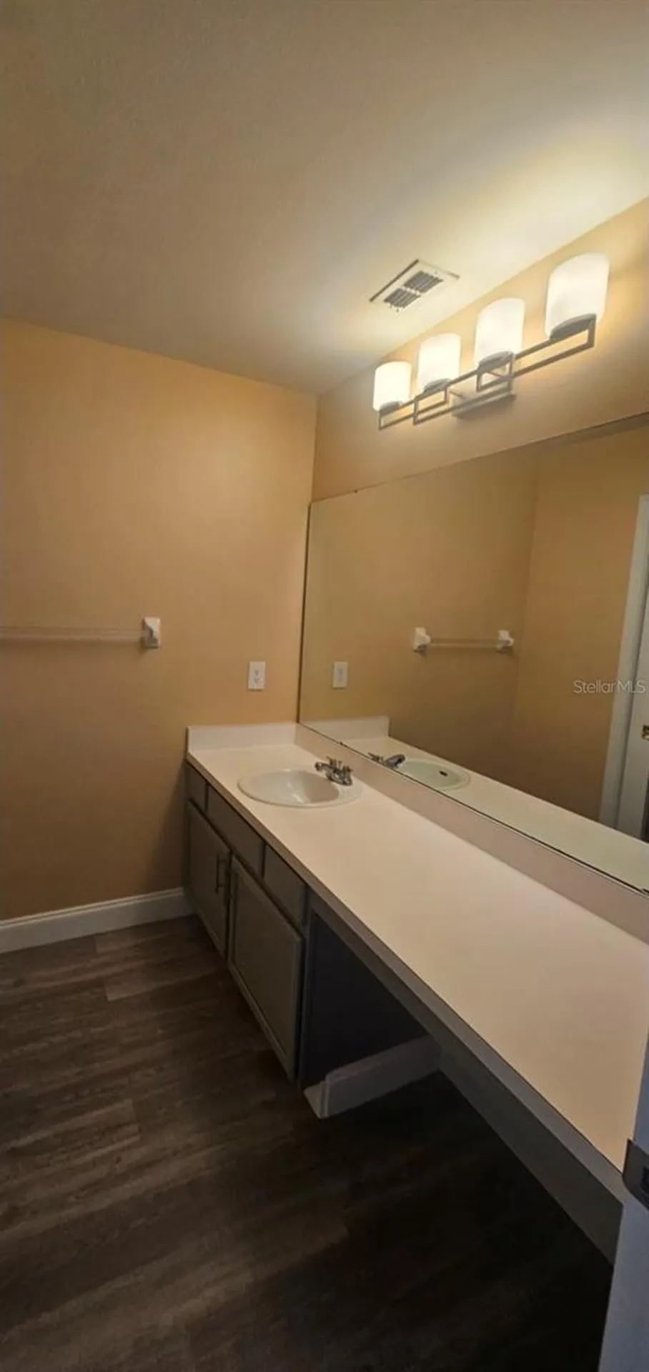 14560 Laguna Beach Circle Orlando FL 32824