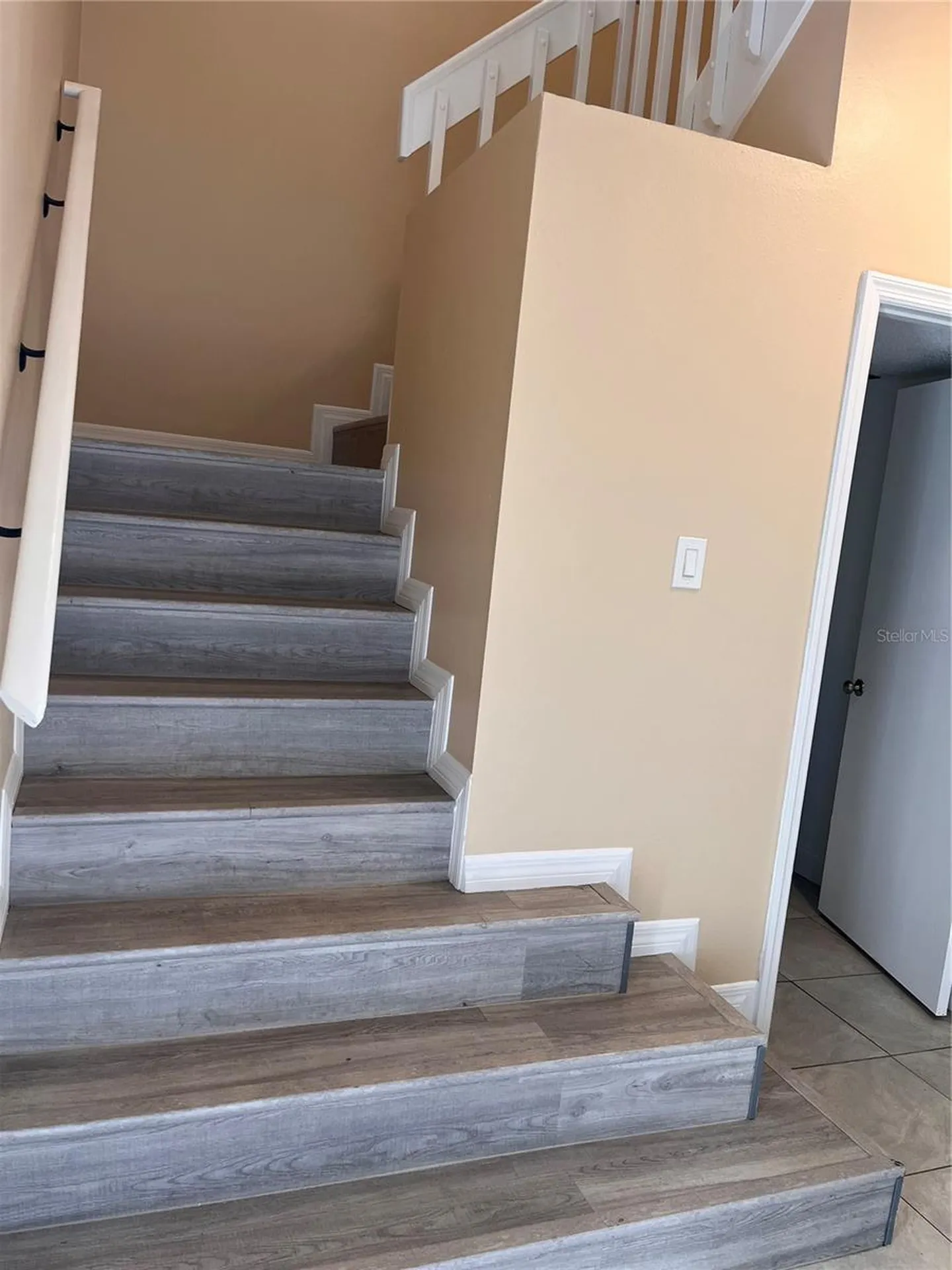 14560 Laguna Beach Circle Orlando FL 32824