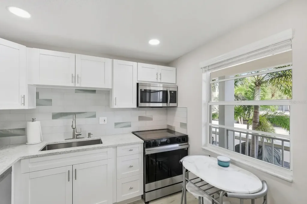 4380 Exeter Drive Longboat Key FL 34228