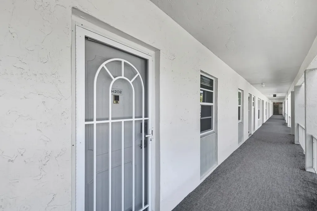 4380 Exeter Drive Longboat Key FL 34228