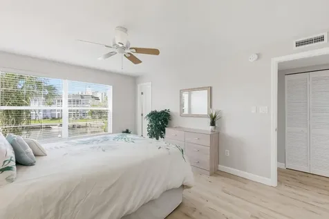4380 Exeter Drive Longboat Key FL 34228