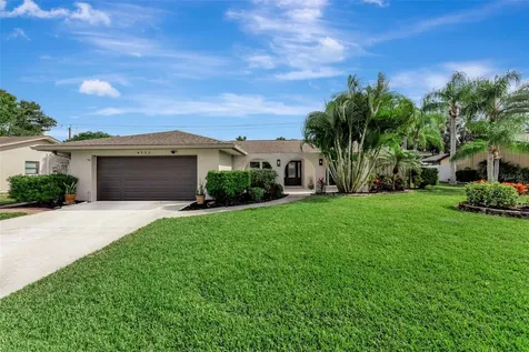 4553 Charing Cross Road Sarasota FL 34241