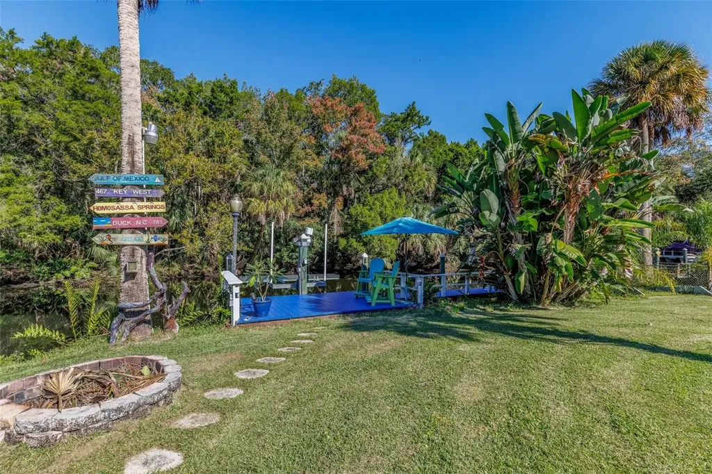 9781 W Halls River Road Homosassa FL 34448