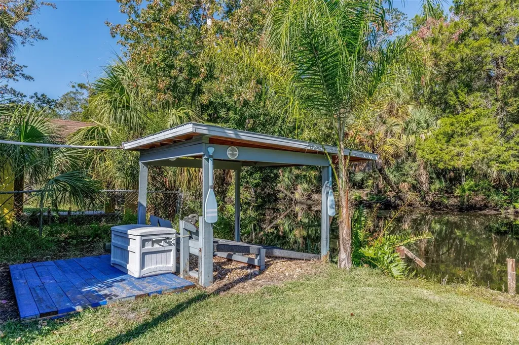 9781 W Halls River Road Homosassa FL 34448