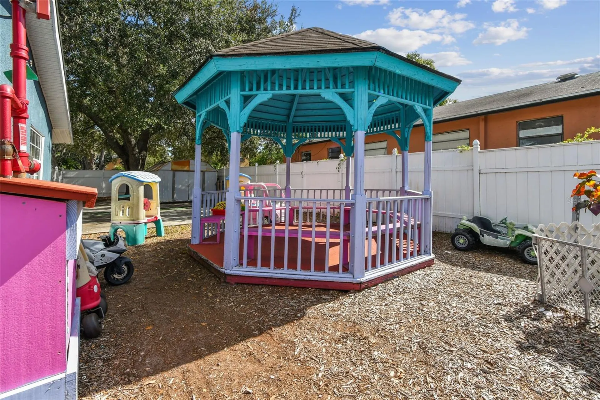 9912 N Myrtle Street Tampa FL 33617